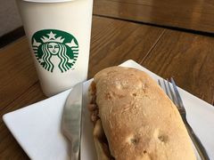 -星巴克(昆明美辰百货店)