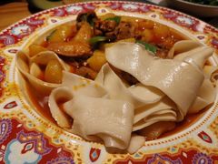 沙湾大盘鸡-塔哈尔·新疆盛宴(城西银泰店)