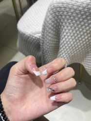-倾·卿自助美甲美睫工作室