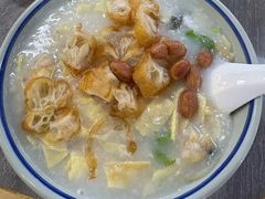 艇仔粥-银记肠粉店(市二宫店)