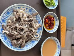 老北京爆肚-门框胡同百年卤煮(新街口店)