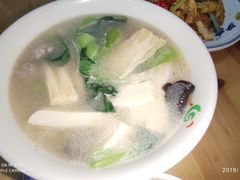 -东北小二东北菜(大车家巷店)
