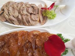 -鑫巴蜀小镇 · 水煮鱼专研店(玉桥店)