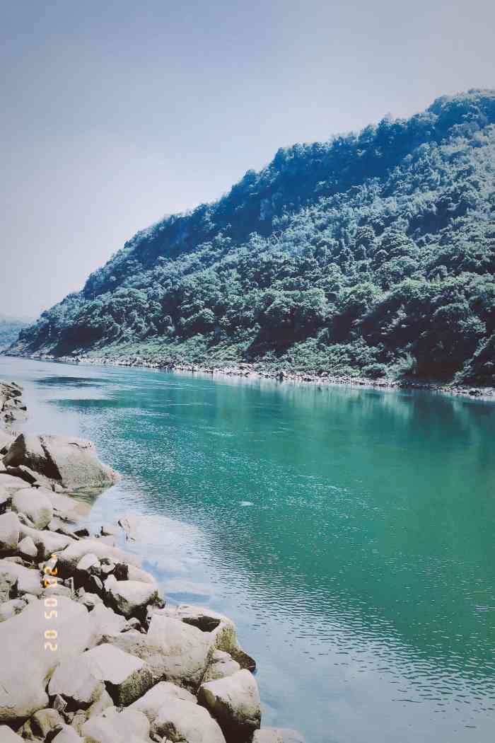 二岩温泉-"寻找野温泉,和朋友几个一路驱车到张飞古道.
