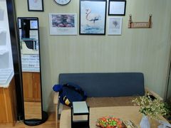 -MiRi眼镜·蔡司·星趣控·尼康控优点视觉合作店(南京东路店)
