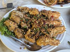 -大树下海鲜饭店
