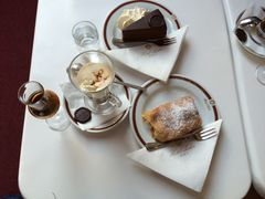 -Cafe Sacher(WIEN)