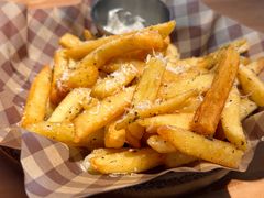 -三勾JJJ Burger&Coffee(梅溪湖店)