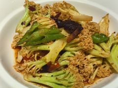 -品悦酒店(三林古镇店)