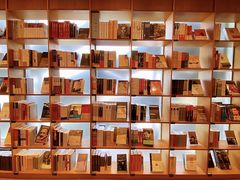 -新华文创·光的空间