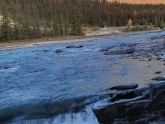 -阿萨巴斯卡瀑布观景点