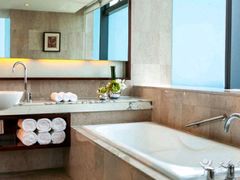 -上海龙之梦万丽酒店