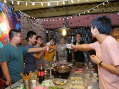 -玩坞轰趴馆·户外团建聚会主题生日派对馆(世豪广场店)