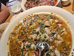 -小三峡食府(西五路店)