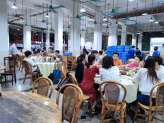大堂-标记美食新鲜猪杂(兴南大道店)