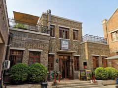 -麦落精酿啤酒餐吧(先农大院店)