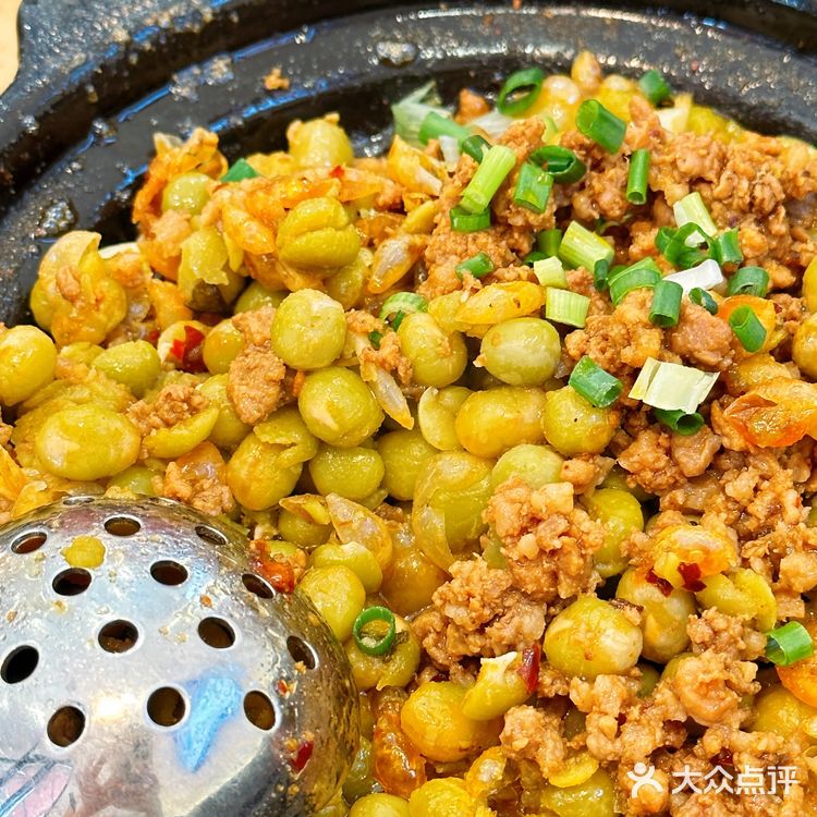 真的好下饭！又便宜又量足又好吃的任吉老砂锅！不允许你每次过！