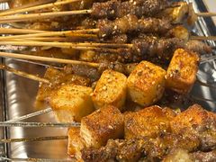 -烤满分·东北烧烤(首经贸店)