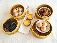 -旋转餐厅