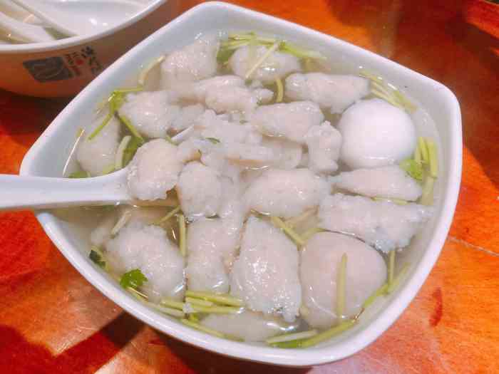 江记鱼片-"到了福鼎吃的第一顿,还不错,酸辣的汤很好.