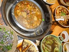 -大众跷脚牛肉馆·非遗传承单位(峨眉山店)