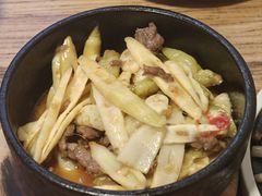 鲜竹笋泡椒牛肉-兮食农场餐厅