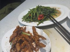 -肥仔文澳门猪骨煲(南京西路店)