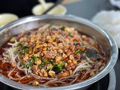 -周良天山牛杂城(天山路总店)