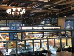 面包甜点陈列柜-红跑车(三孝口店)