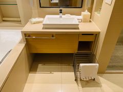 -南阳建业森林半岛假日酒店