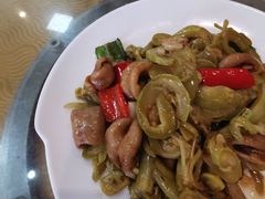 西瓜酸炒大肠-横岗朋仔餐厅