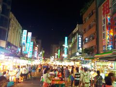 -六合夜市