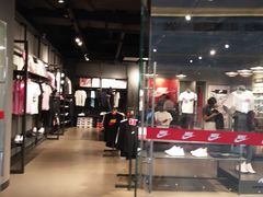 -耐克(恒隆广场店)