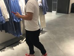-URBAN REVIVO(七宝领展广场店)