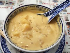 杨枝甘露-广信牛奶甜品世家(台东店)