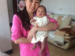 黄阿姨和大宝宝-爱贝佳母婴护理服务中心·月嫂育儿嫂(鲁迅路店)