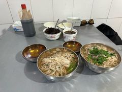 -正宗杨记普洱酸醋米线(总店)