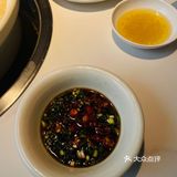 「经典猪肚鸡（中份）」「广顺兴煲仔饭」「毛根甘蔗水」「料碟」「至尊虾饺皇」「广式鸡蛋肠粉」「石磨老豆腐」「蔬菜大拼」「菌菇拼盘」「鲜虾烧卖」「豉汁蒸排骨」「紫金酱牛肚」「潮汕牛肉丸」「大口吃饭的小朋友」「顺兴叉烧（中份）」「广式鸡蛋肠粉」