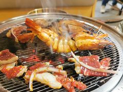 -围炉肉舍•炭烤活鳗•丹东海鲜烤肉(步行街店)