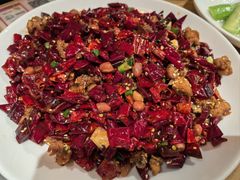 -渝信川菜 · 川味家常菜(财富购物中心店)