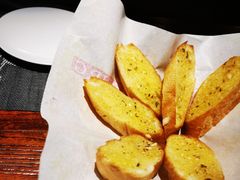 蒜香黄油法包-秀·爱尔兰餐吧(上海路店)