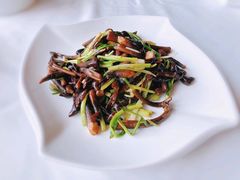 葱爆鸡枞菌-民国红公馆·秦淮八艳(夫子庙店)