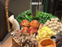 -三出山火锅(南京万象天地店)