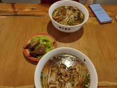 -矮子粉店1985·长沙米粉(湘春路店)