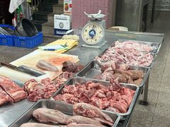 -标记美食新鲜猪杂(兴南大道店)