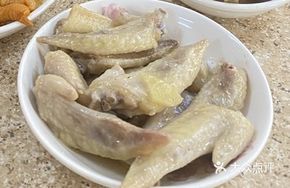 Steamed Chicken Tips