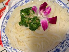 百叶-山悦里 山野·鲜火锅(罗斯福广场店)