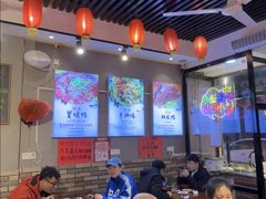 -爆炸头阿姨小四川正宗川味小吃(无任何分店)