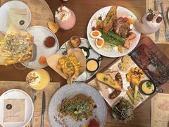 -Mark&Mars Restaurant