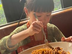 -WOLFGANG PUCK KITCHEN & BAR(迪士尼小镇店)